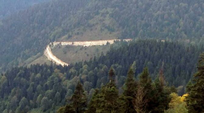 2 mahkemenin iptal ettiği Yeşil Yol Projesi Rize’de devam ediyor