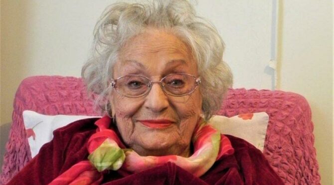 Altan Karındaş hayatını kaybetti