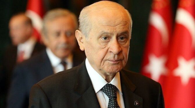 Bahçeli’den gençlere ‘iletişim fakültesi’ çağrısı