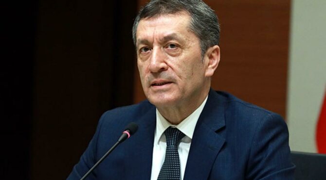 Bakan Ziya Selçuk’tan 25 bin muhtara mektup