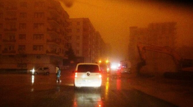 Çamur yağışı uyarısı: Yağmurdan sonra da 2 gün evde kalınmalı