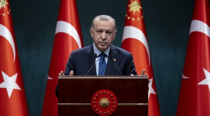 Cumhurbaşkanı Recep Tayyip Erdoğan: Bu tablodan çok ciddi rahatsızız, üç maymunu oynuyorlar
