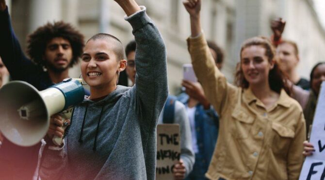 Demokrasi liginde Kongo bile bizi geçti
