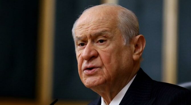 Devlet Bahçeli: Kimi yükselir sürünerek, kimi yükselir süzülerek