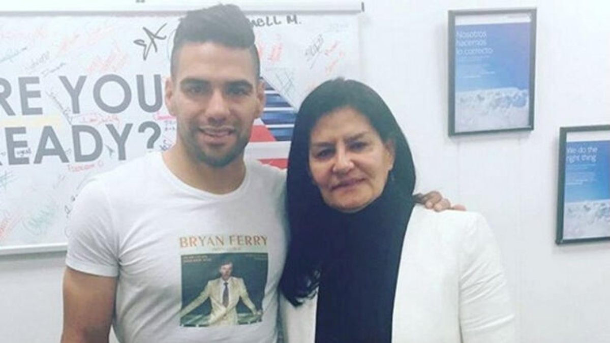 Falcao’nun annesi: Oğlum ayrılmayı düşünmüyor