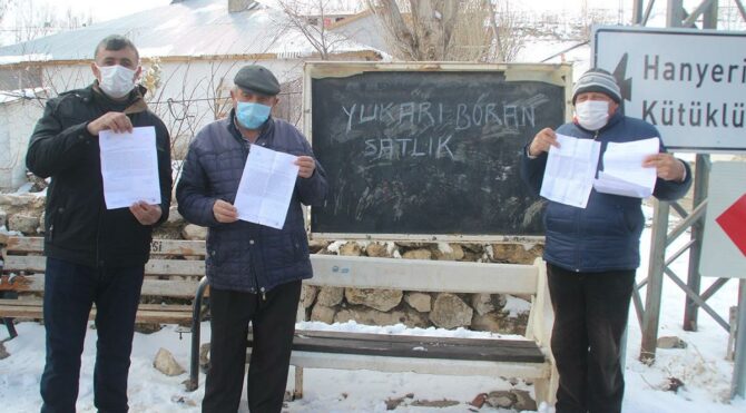 Gelen borcu görünce gözlerine inanamadılar! Mahalleyi satılığa çıkardılar