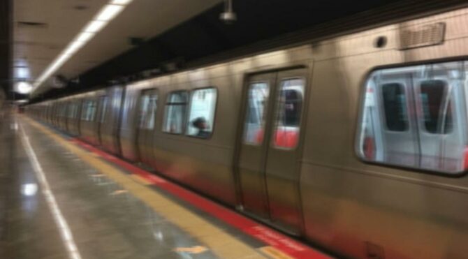 İstanbul’da metro seferlerinde aksama
