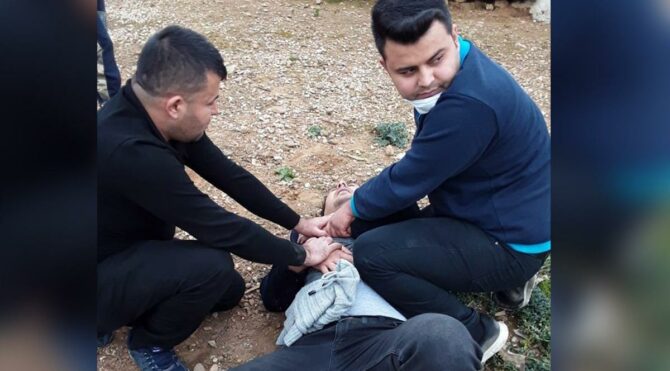 Karnı aç olan vatandaş marketten ekmek çaldı