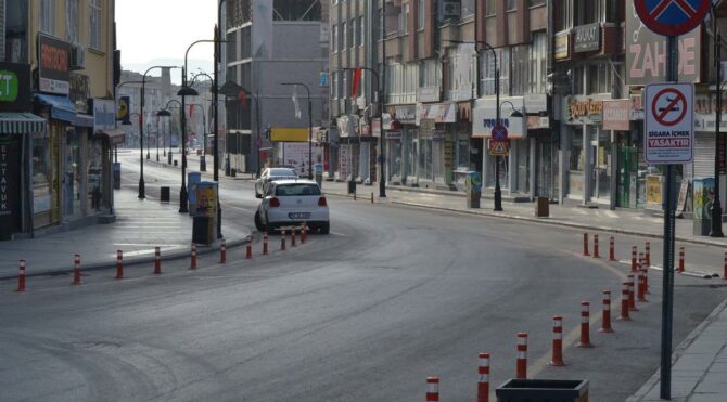 Kırmızı kategorideki Aksaray tamamen kapandı