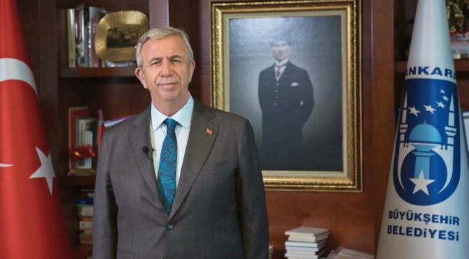 Mansur Yavaş: 6 bin 521 evladımızın sınav ücretlerini harçlıklarıyla beraber hesaplarına yatırdık