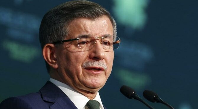 Meral Akşener ile görüşen Ahmet Davutoğlu, Ali Babacan’ı ziyaret edecek