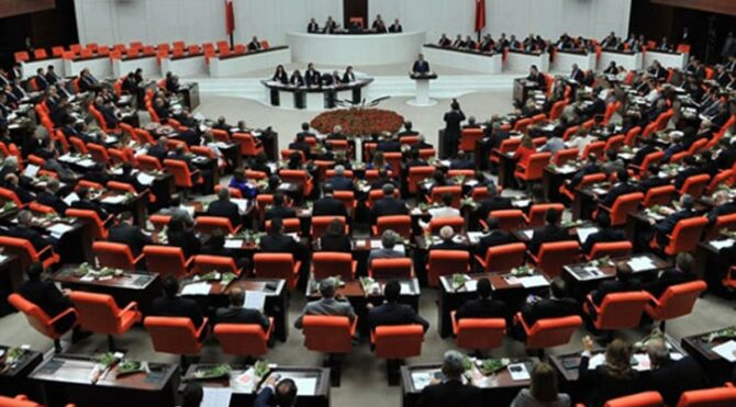 Torba yasa Meclis’ten geçti! Recep Tayyip Erdoğan’a 10 yıllık yetki