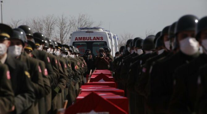 Türkiye şehitlerini uğurluyor