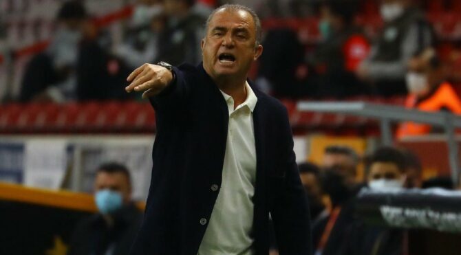 Fatih Terim: Yedlin, Ali Palabıyık ve Suat Arslanboğa tarafından dışarı alındı