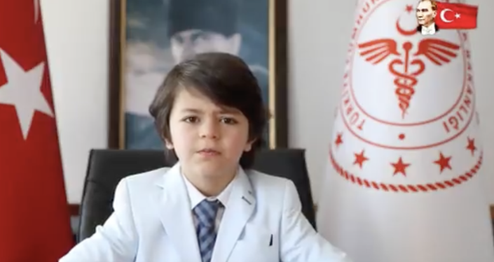 Sağlık Bakanı Koca, 23 Nisan’da koltuğunu torununa devretti: ‘Sırası gelen herkes aşısını olsun’