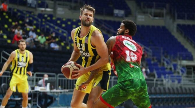 Fenerbahçe’yi yenen Pınar Karşıyaka, İstanbul’dan avantajla döndü Fenerbahçe’yi yenen Pınar Karşıyaka, İstanbul’dan avantajla döndü