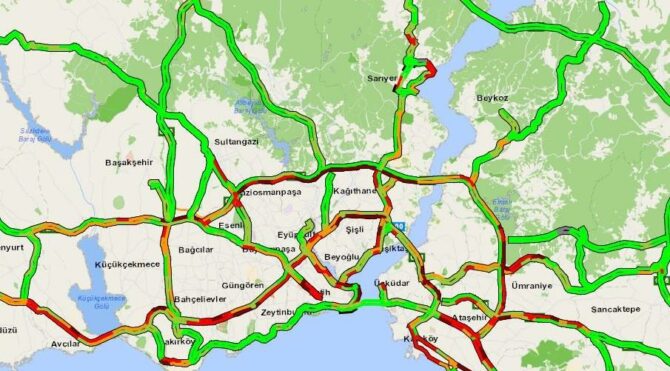 İstanbul’da trafik yoğunluğu yaşanıyor