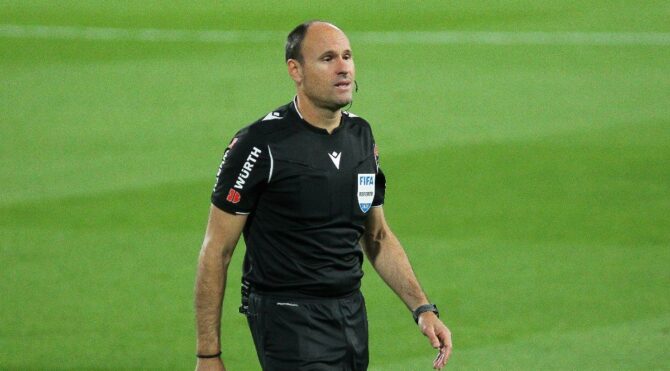 Şampiyonlar Ligi ve Avrupa Ligi finalinin hakemleri belli oldu