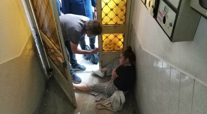 “Sosyal medya hesaplarımı çaldın” kavgasında genç kadın hastanelik oldu