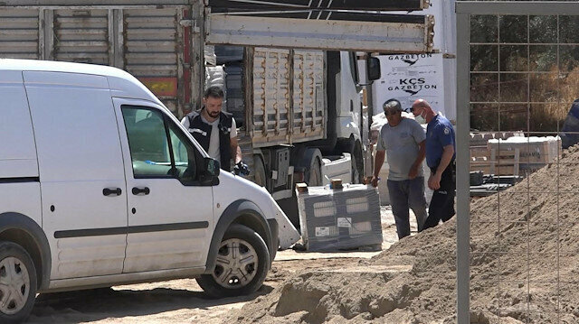 Aydın’da feci olay: 250 kiloluk seramik yüklü paletin altında kalan kamyon şoförü hayatını kaybetti
