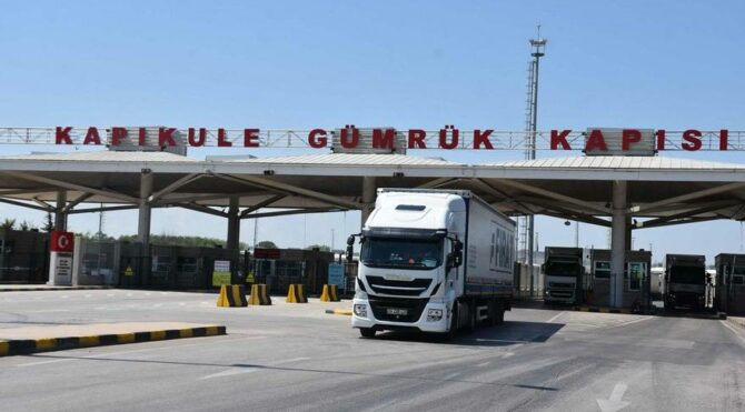 Bulgarlar da Kapıkule’ye çöktü