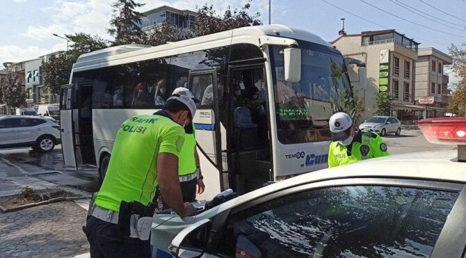 Ehliyeti kaptıran binlerce kişi af bekliyor