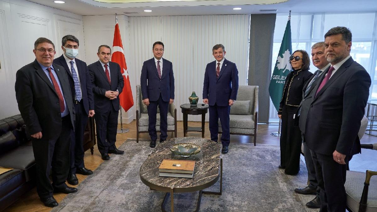 Babacan’dan Davutoğlu’na ziyaret