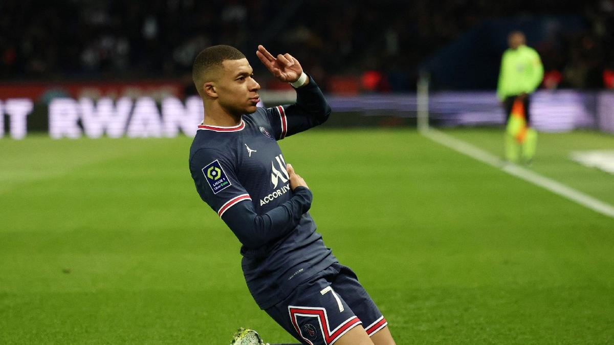 Emmanuel Macron, Mbappe’nin PSG’de kalması için devreye girdi