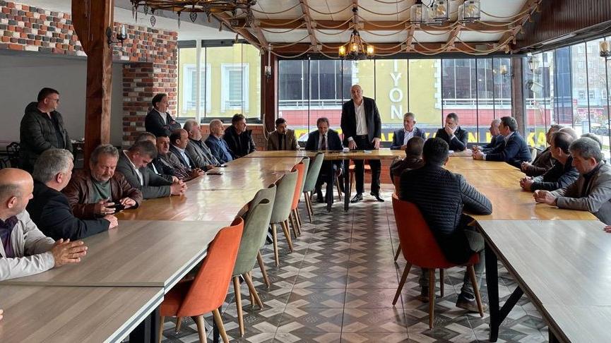 ‘Vatandaş, pazarda vitrin gezer gibi dolaşıyor’