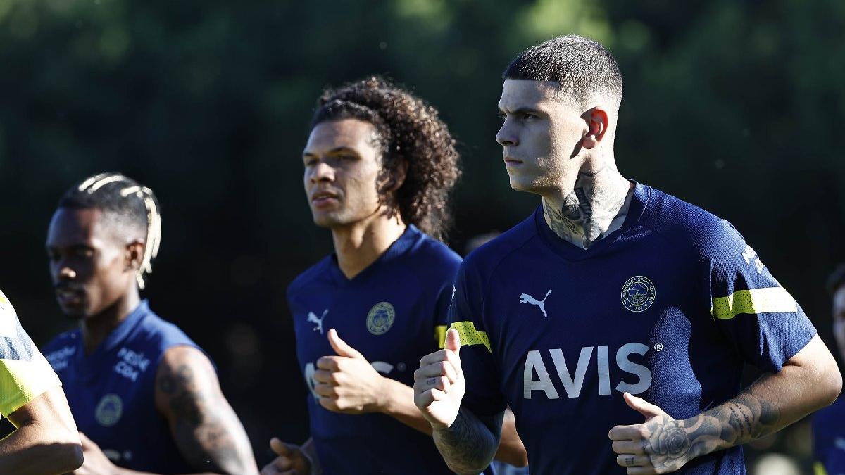 Fenerbahçe’nin yeni transferleri takımla çalıştı