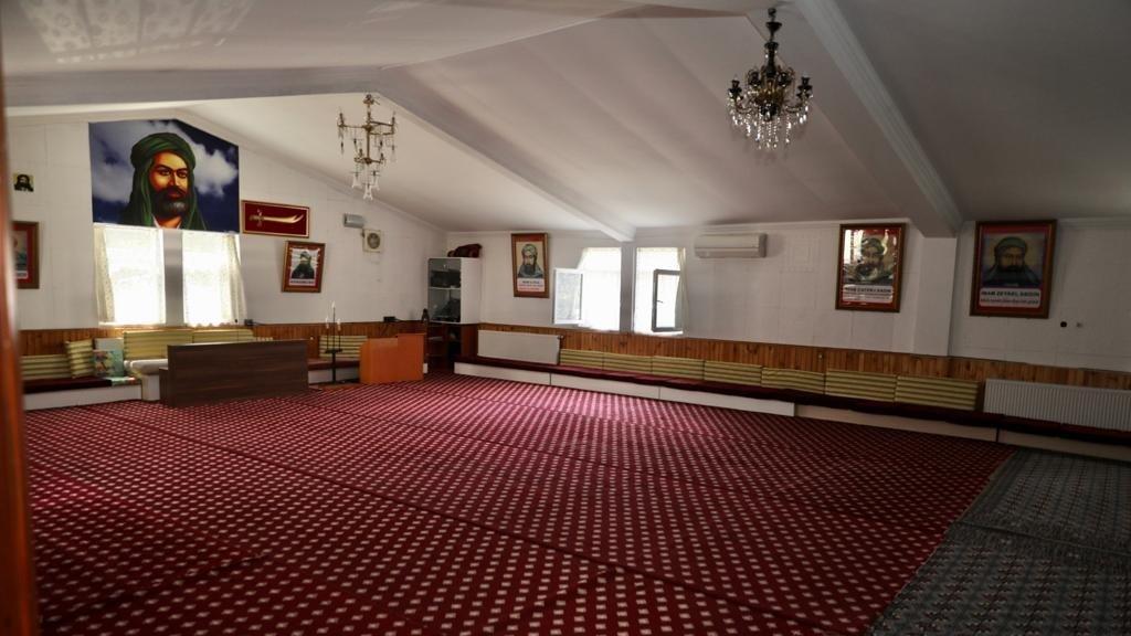 ‘8 ilde yeni cemevi açılacak’