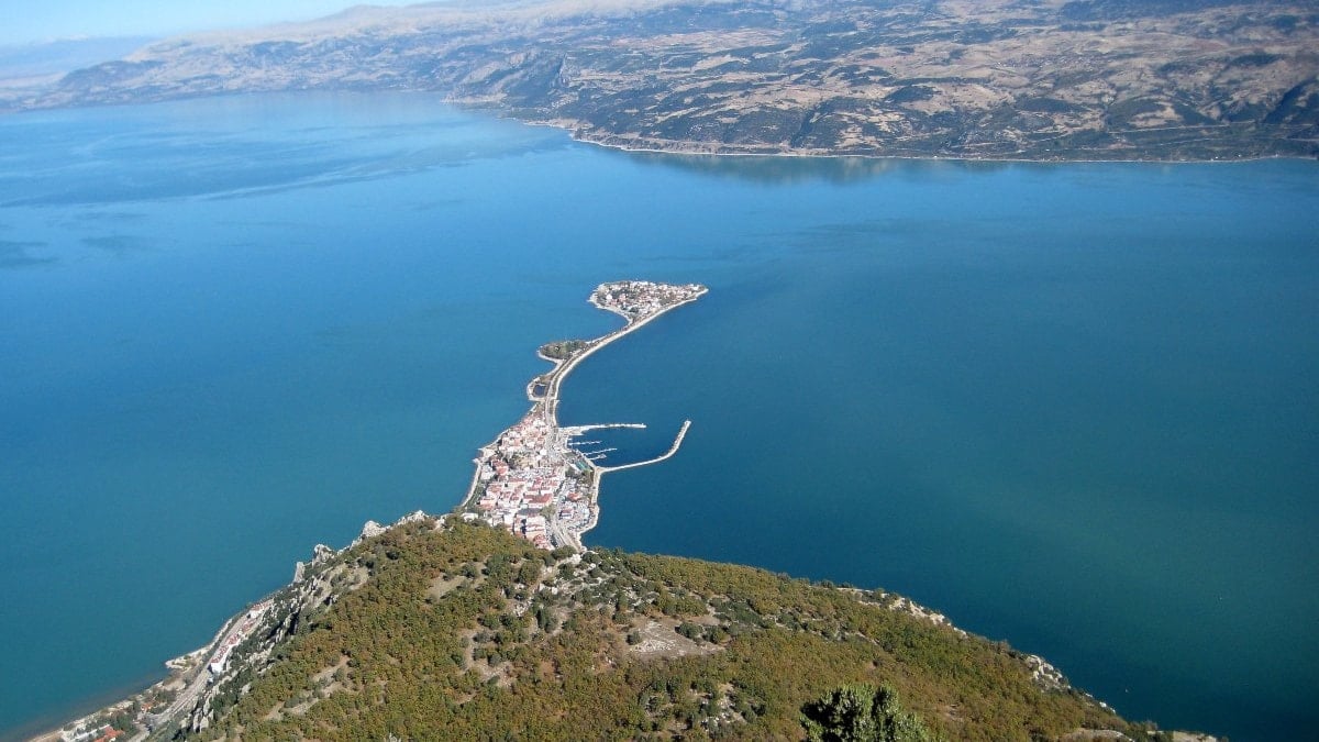 Eğirdir Gölü’nde ekokırım: 4 balık türü yok oldu, 6 tür tehdit altında