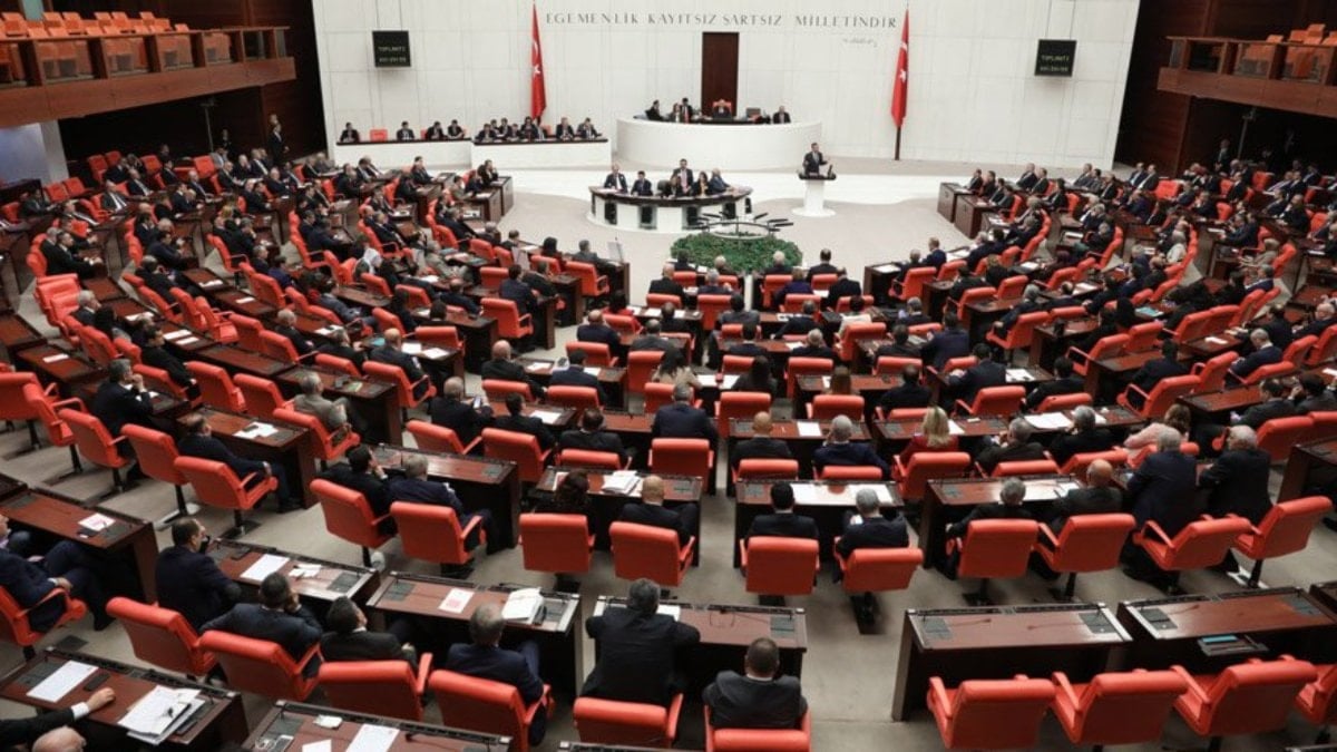 Seçime makyajlı bütçe ile giriyoruz