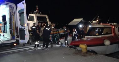 Tekne kazasında yaralanan kişi deniz ambulansı ile kurtarıldı