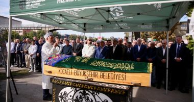 Fabrikadaki yangında hayatını kaybedenler son yolculuğuna uğurlandı