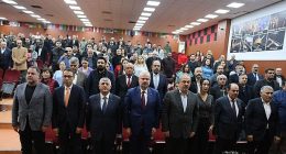 Menemen’de halk aşıkları geçidi!