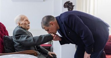 Başkan Tugay’dan 14 Mart’ta ortopedinin çınarına ziyaret