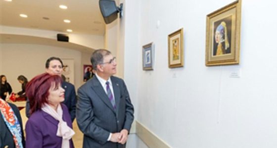 Başkan Tugay’dan sağlık emekçilerine teşekkür