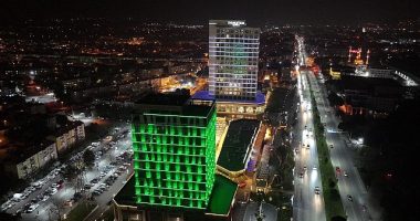 Manisa Büyükşehir Belediyesinden Tıp Bayramı’na Özel Işıklandırma