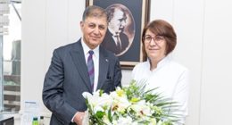 Başkan Tugay, meslektaşlarıyla Tıp Bayramı’nı kutladı