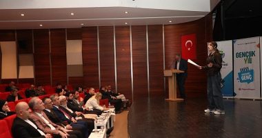 İnegöl’de Lise Öğrencileri Hitabet Yeteneğini Konuşturdu