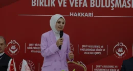 Bakan Göktaş Hakkari’de Şehit Aileleri ve Gazilerle Buluştu